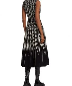Alexander McQueen Printed Midi-Dress 11 Alexander McQueen Printed Midi-Dress -Alexander McQueen Elegant store unnamed file 1254