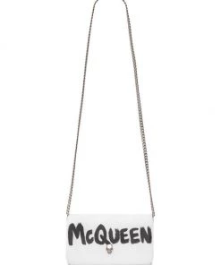 Alexander McQueen Graffiti Logo Skull Shoulder Bag 6 Alexander McQueen Graffiti Logo Skull Shoulder Bag -Alexander McQueen Elegant store unnamed file 1940