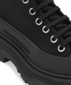 Alexander McQueen Tread Slick Lace-Up Boots -Alexander McQueen Elegant store unnamed file 3125
