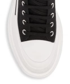 Alexander McQueen Men's Tread Slick Boots For Men 9 Alexander McQueen Men's Tread Slick Boots For Men -Alexander McQueen Elegant store unnamed file 3198