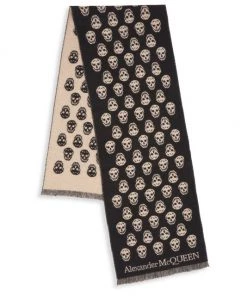 Alexander McQueen Reversible Skull Wool Scarf For Men Navy -Alexander McQueen Elegant store unnamed file 3224