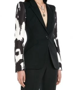 Alexander McQueen Single-Breasted Graffiti-Sleeve Blazer 8 Alexander McQueen Single-Breasted Graffiti-Sleeve Blazer -Alexander McQueen Elegant store unnamed file 894